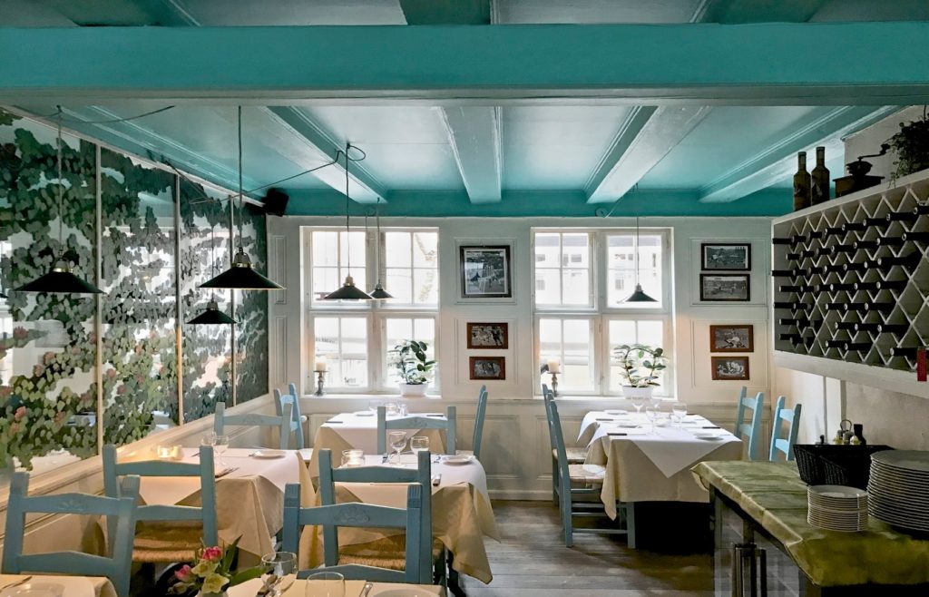 Dining room at Italian restaurant La Vecchia Signora in Copenhagen